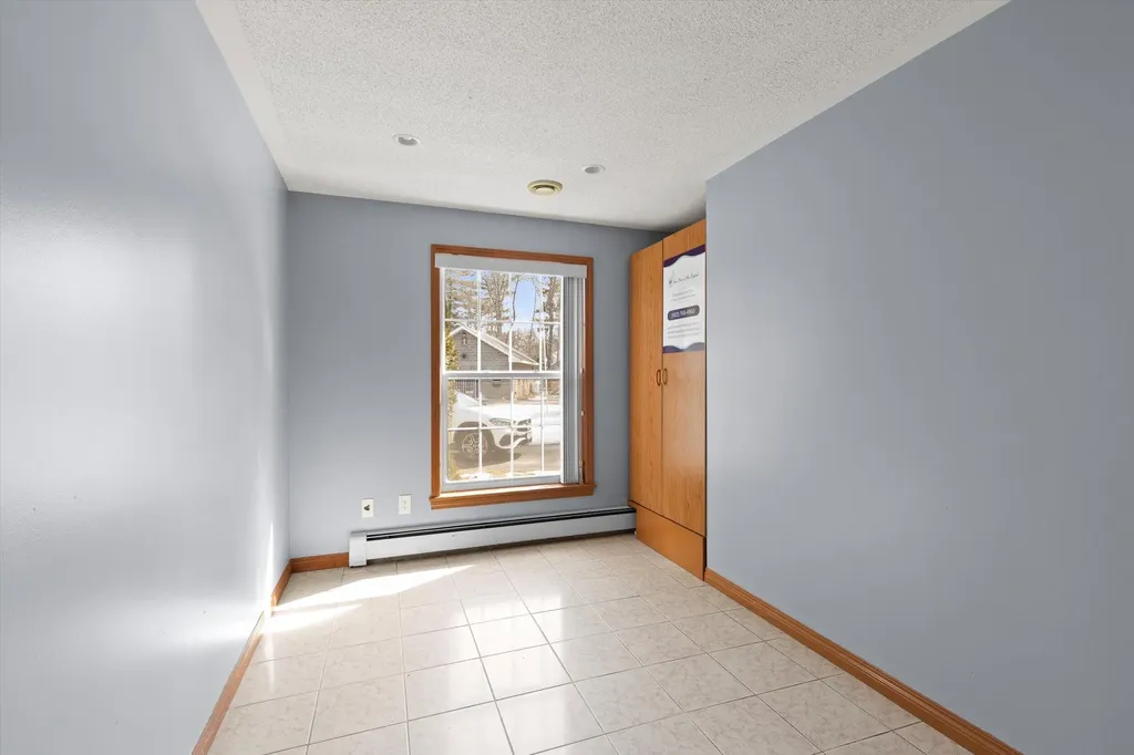 10 Place Lane Eliot ME 03903