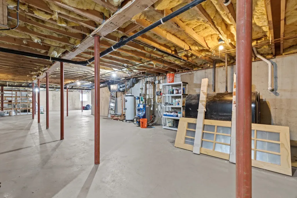 10 Place Lane Eliot ME 03903
