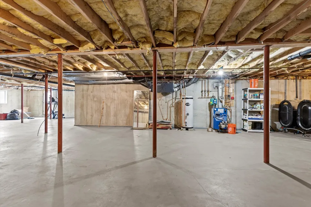10 Place Lane Eliot ME 03903