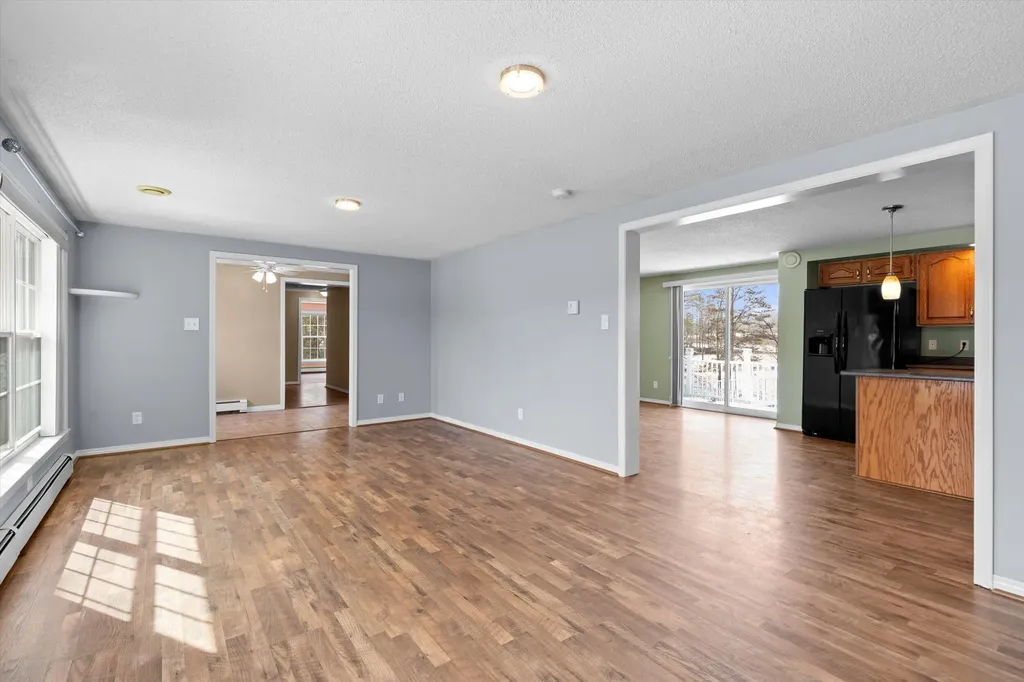10 Place Lane Eliot ME 03903