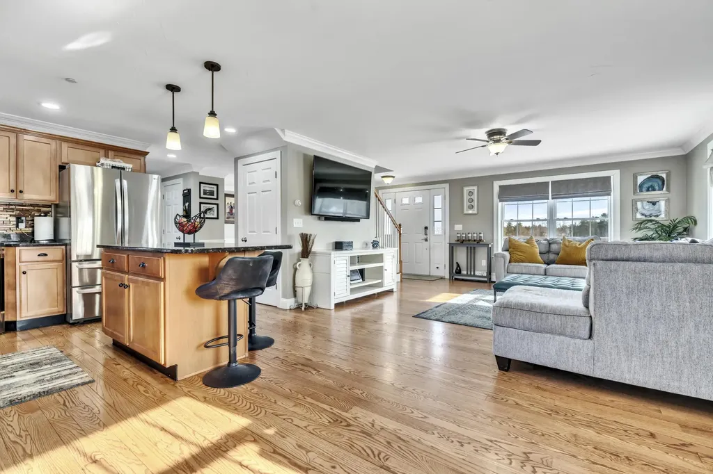 21 Snowberry Drive Gorham ME 04038