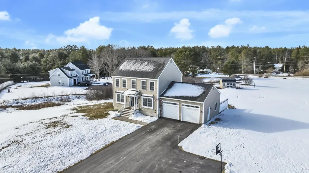 21 Snowberry Drive Gorham ME 04038