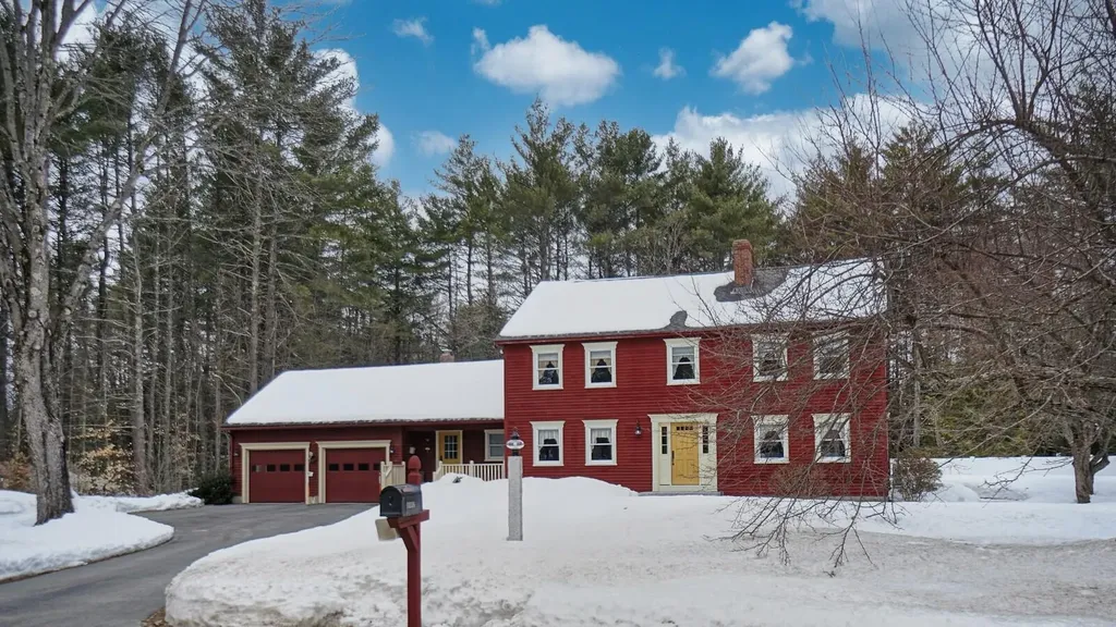 1 River Meadows Circle Standish ME 04085