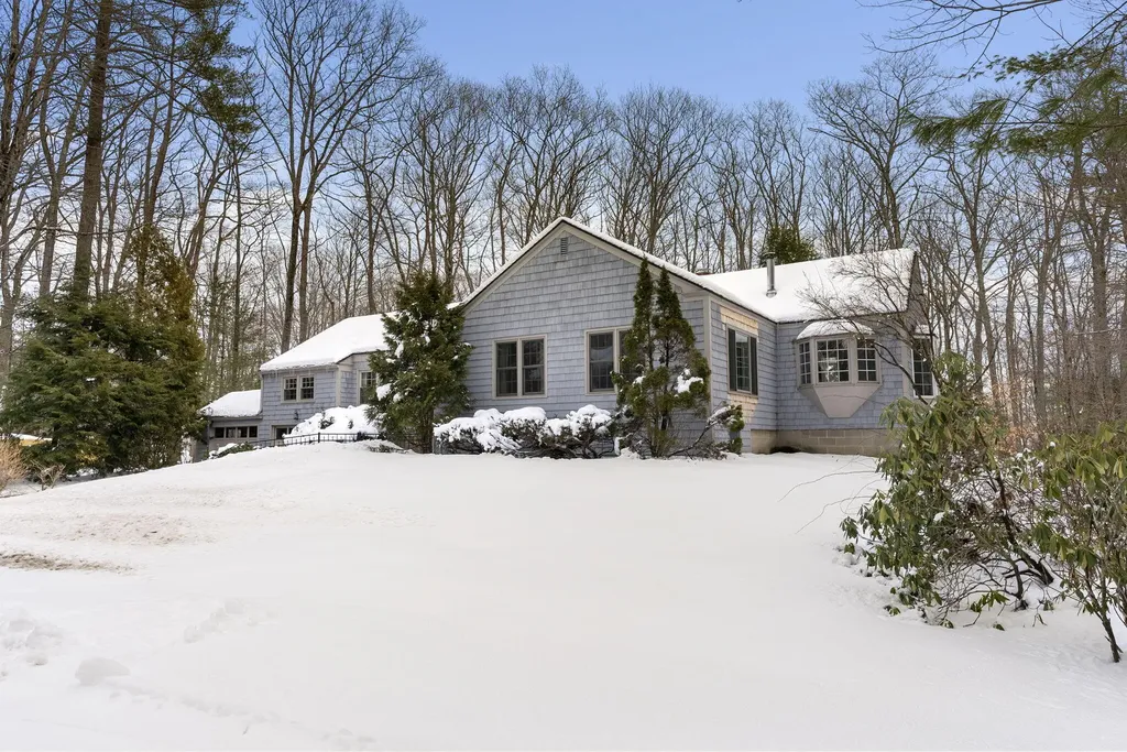 10 Kilborn Way Falmouth ME 04105