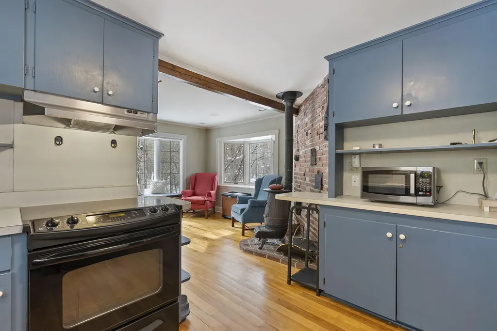 10 Kilborn Way Falmouth ME 04105