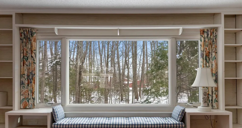 10 Kilborn Way Falmouth ME 04105