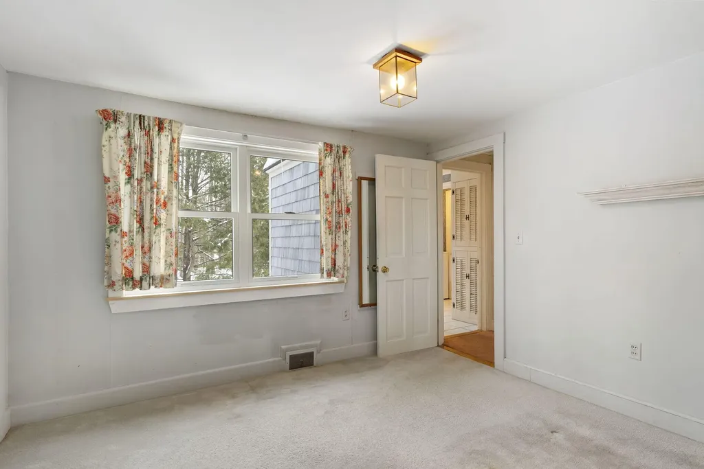 10 Kilborn Way Falmouth ME 04105
