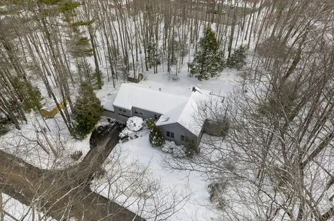 10 Kilborn Way Falmouth ME 04105