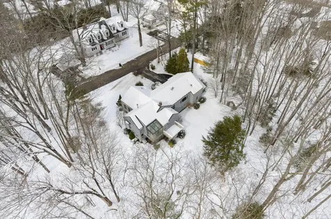 10 Kilborn Way Falmouth ME 04105