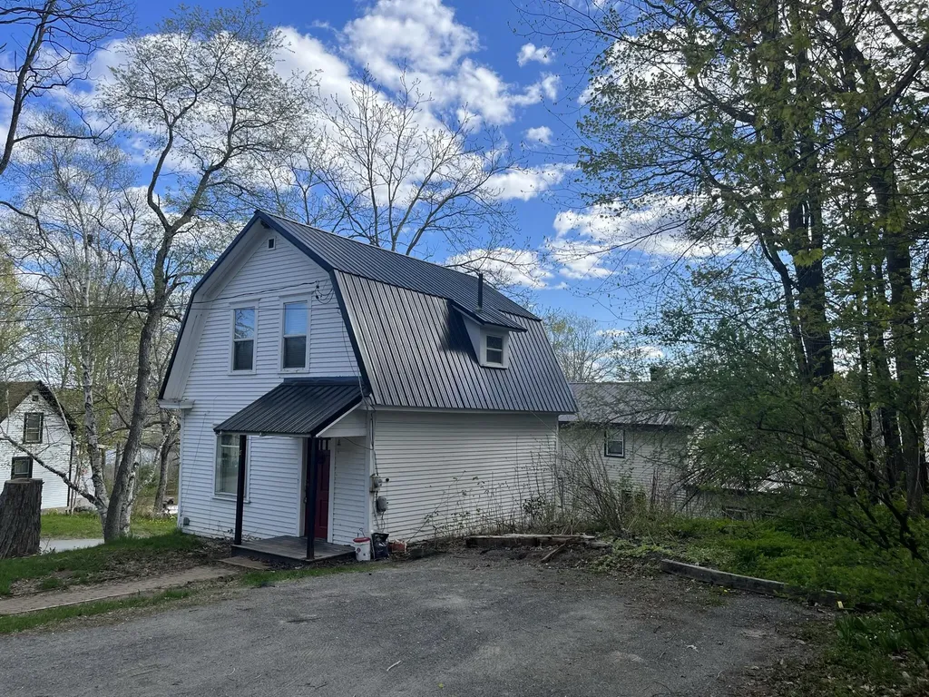 15 Water Street Milo ME 04463