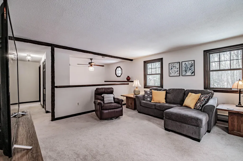 5 Charlonate Drive Gray ME 04039