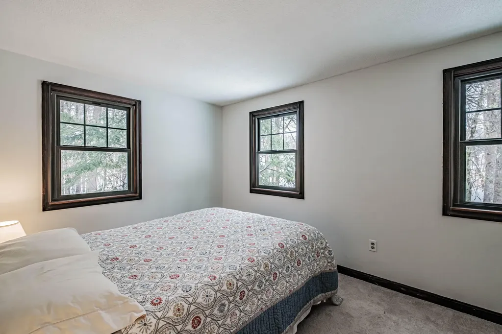 5 Charlonate Drive Gray ME 04039