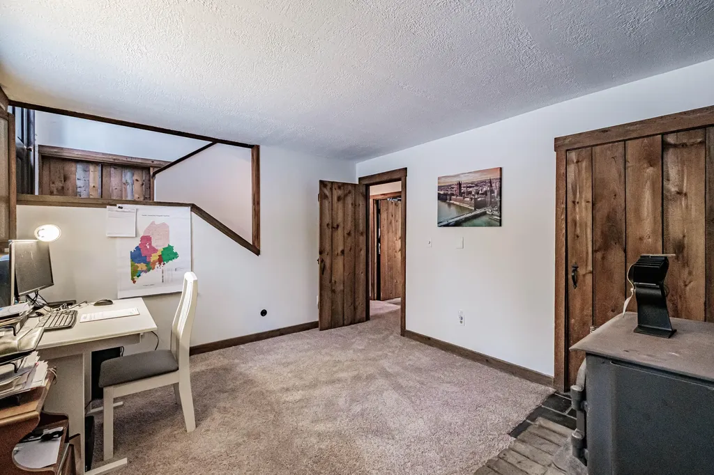 5 Charlonate Drive Gray ME 04039