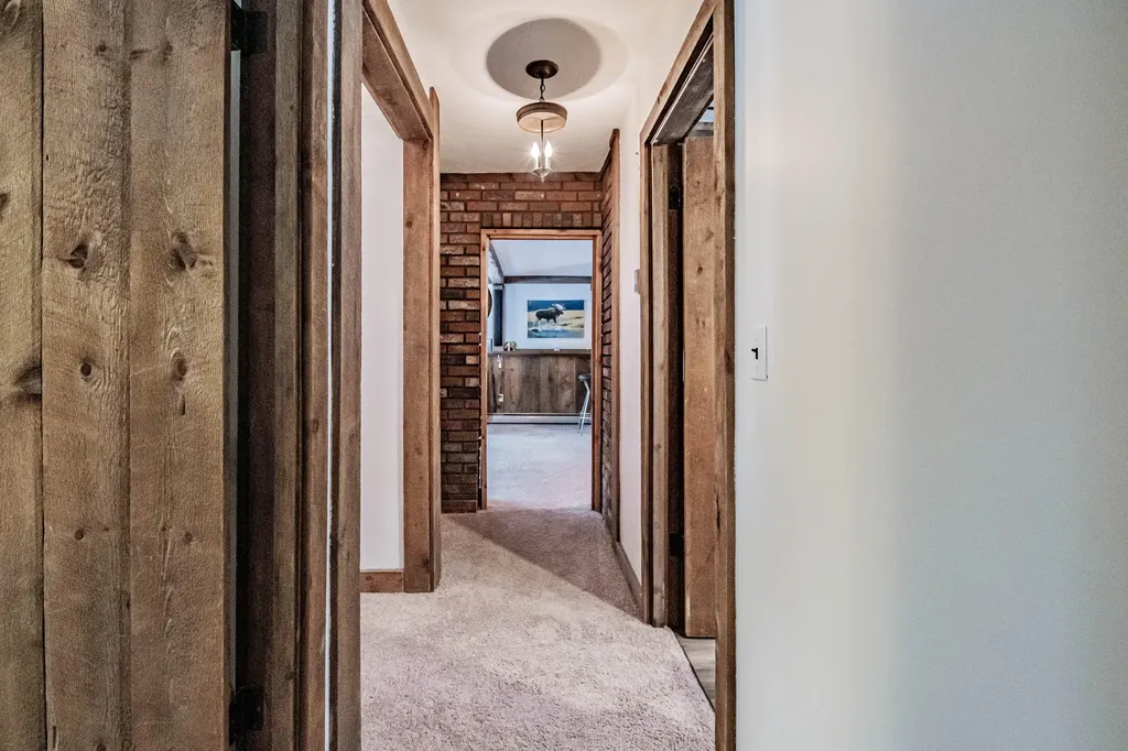 5 Charlonate Drive Gray ME 04039
