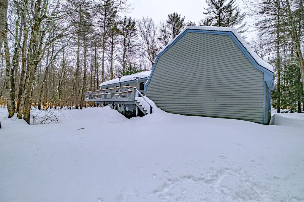 5 Charlonate Drive Gray ME 04039