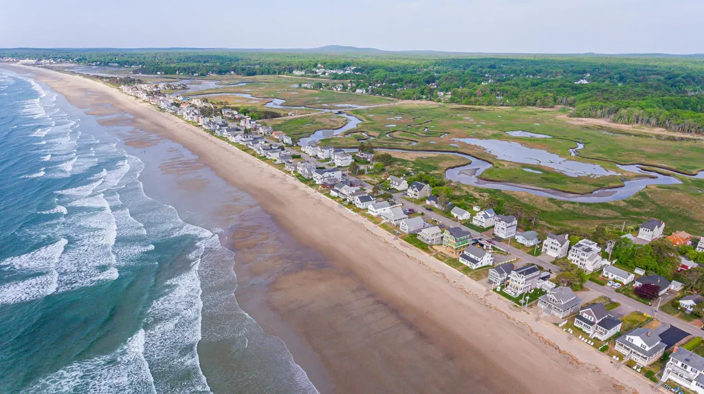286 Ocean Avenue Wells ME 04090