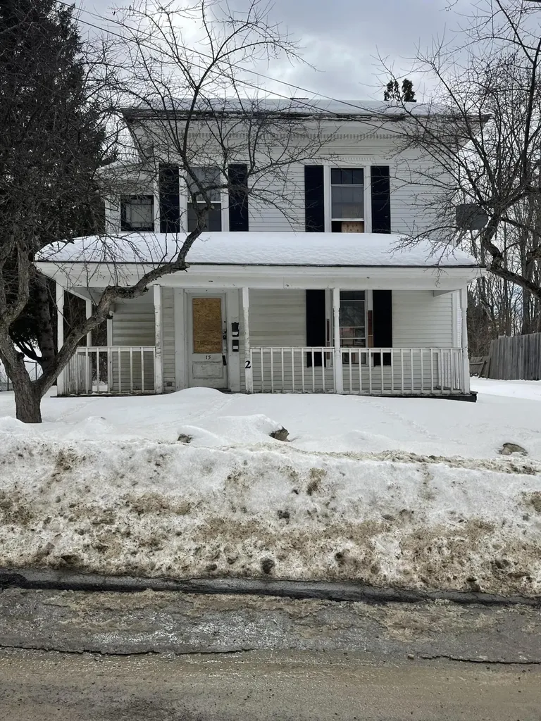 15 Maple Street Dexter ME 04930
