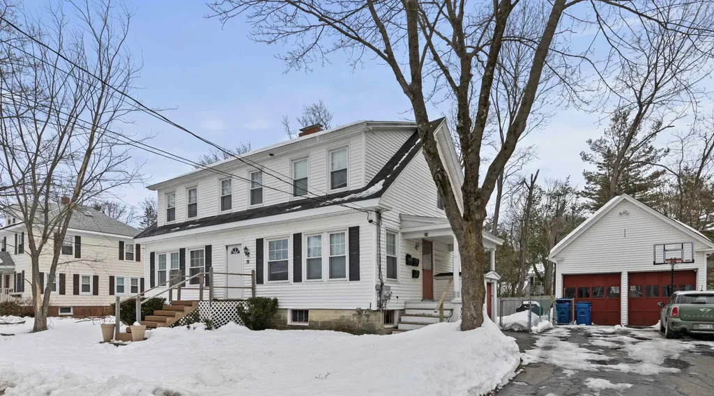 21 Edwards Street Portland ME 04102