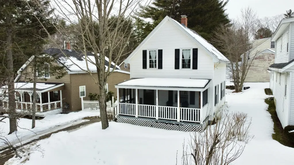 131 Poland Road Auburn ME 04210