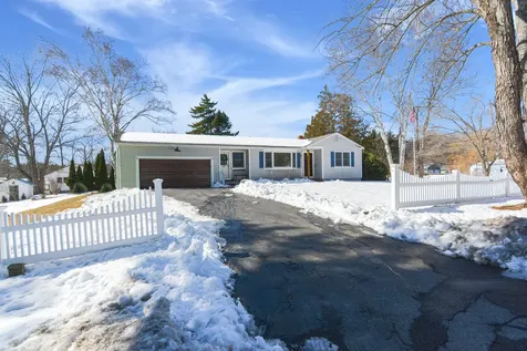 55 Fernald Road Kittery ME 03904