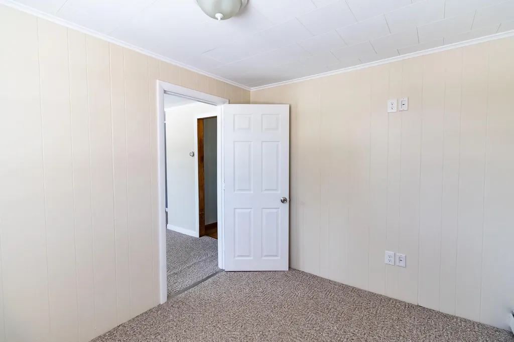 88 Island Road Sabattus ME 04280