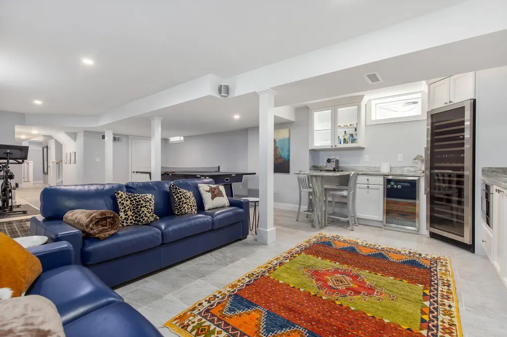 27 Nubble Road York ME 03909