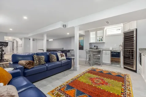 27 Nubble Road York ME 03909