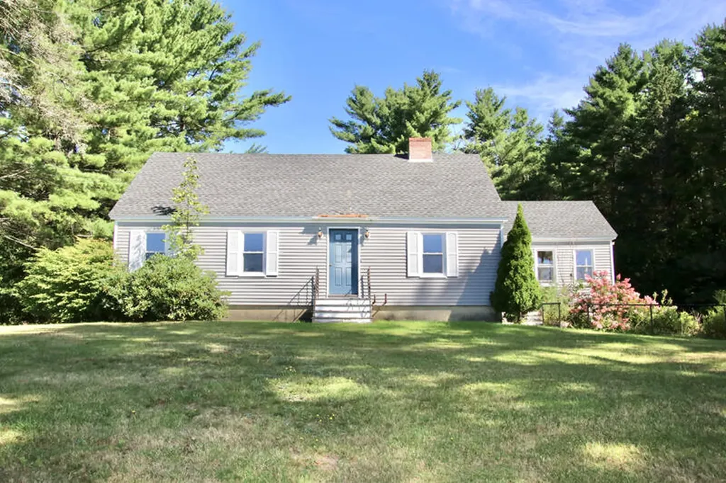 88 Webber Pond Road Vassalboro ME 04989
