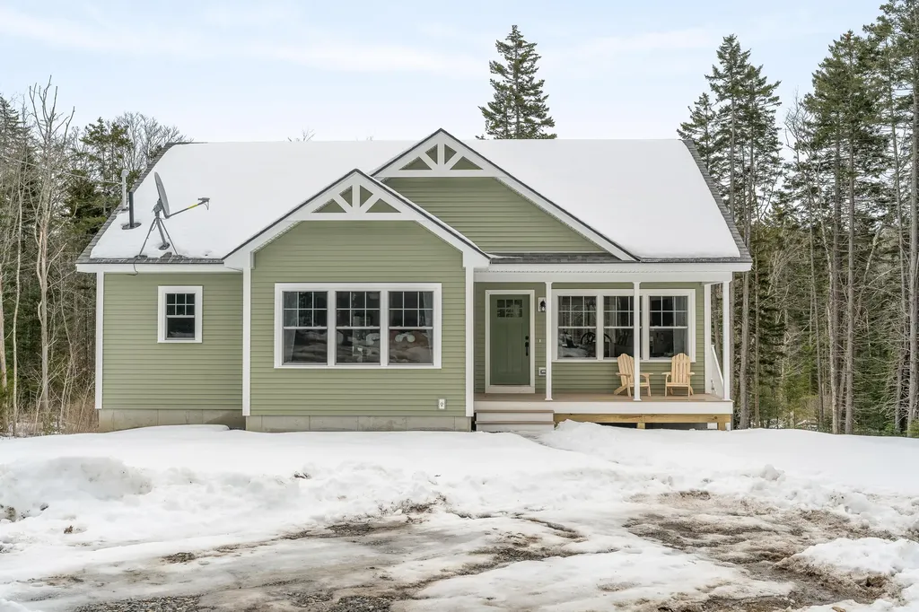 20 Allen Point Road Harpswell ME 04079