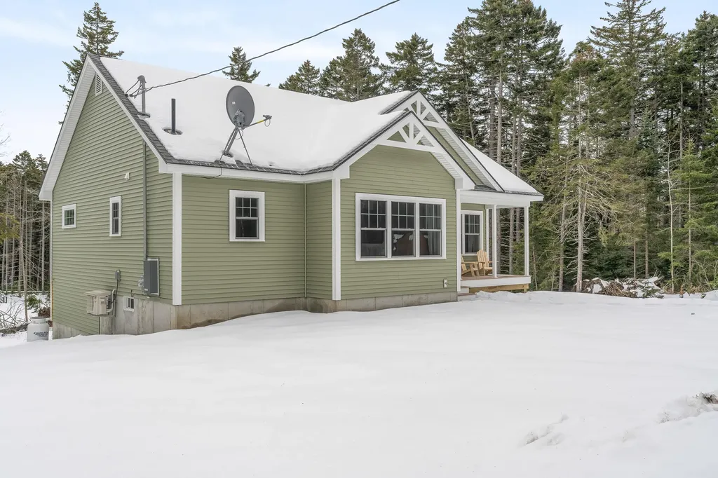 20 Allen Point Road Harpswell ME 04079