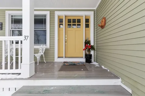 37 Walini Way Harpswell ME 04079