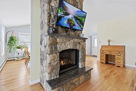 37 Walini Way Harpswell ME 04079