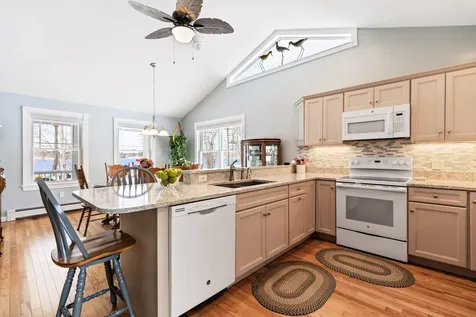 37 Walini Way Harpswell ME 04079