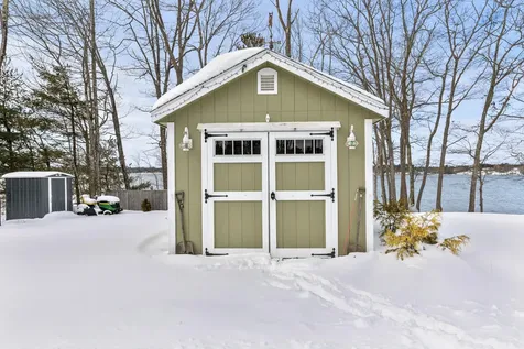 37 Walini Way Harpswell ME 04079