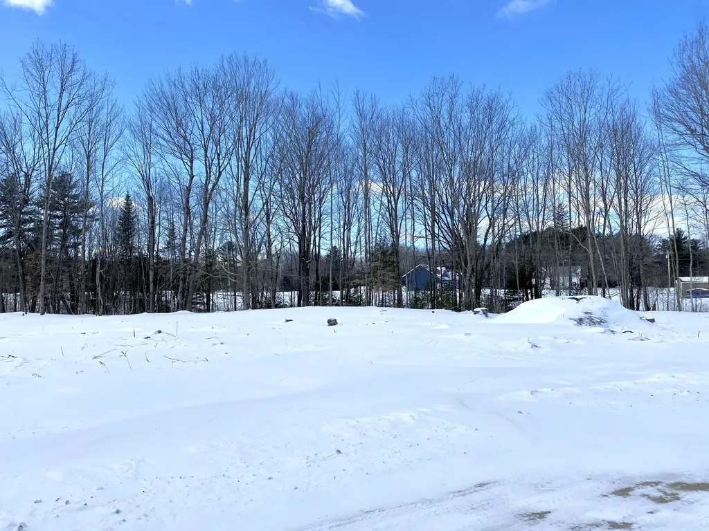 11 Shady Lane Lisbon ME 04250