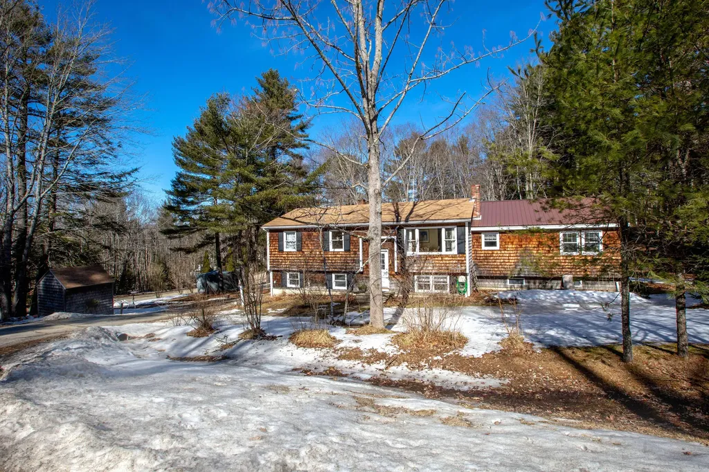25 Gorham Road Wiscasset ME 04578