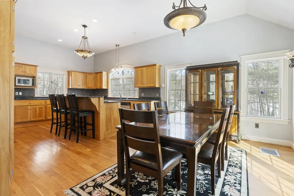 305 Southside Road York ME 03909