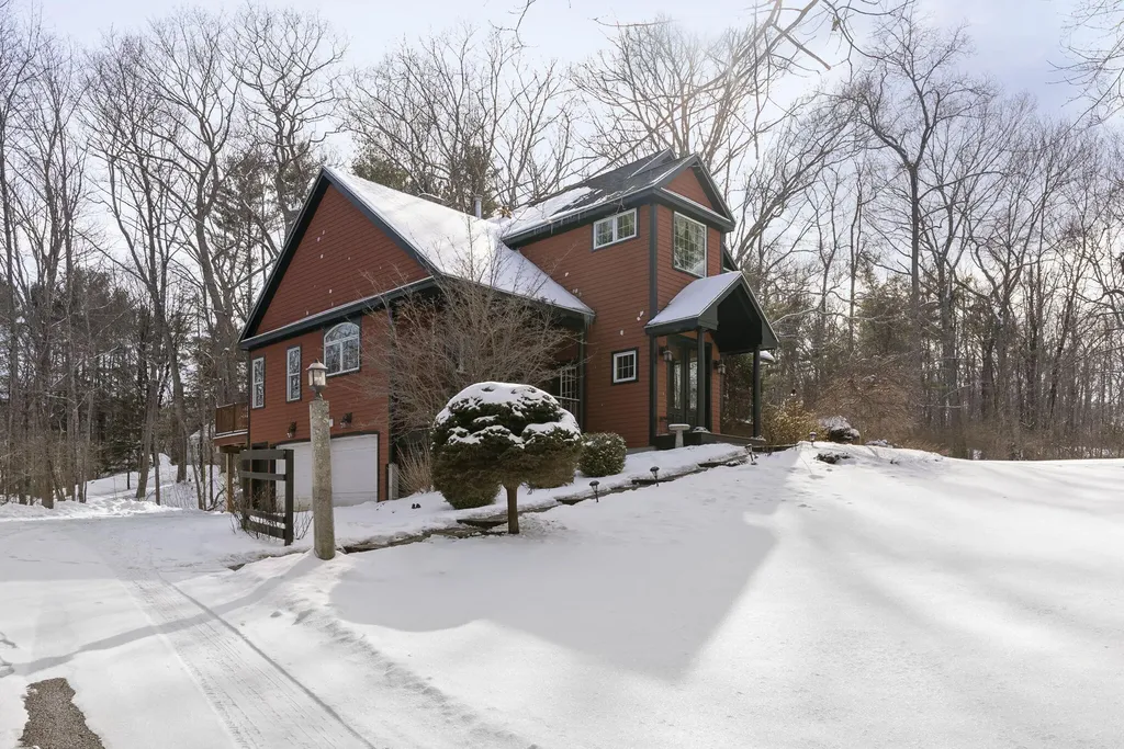 305 Southside Road York ME 03909