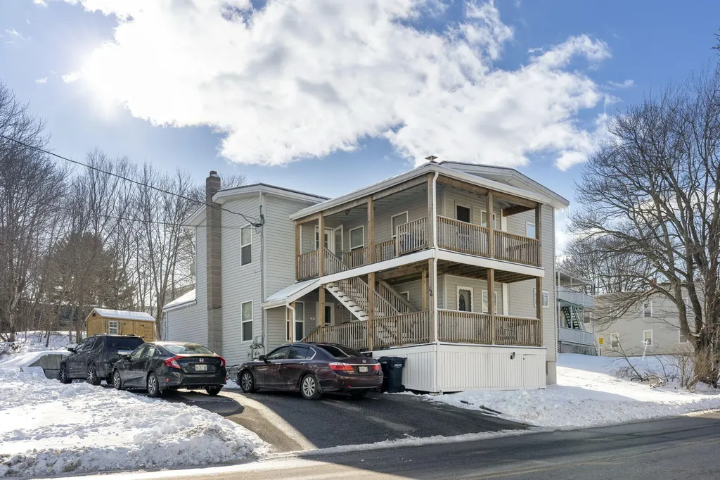 44 Clifford Street Biddeford ME 04005