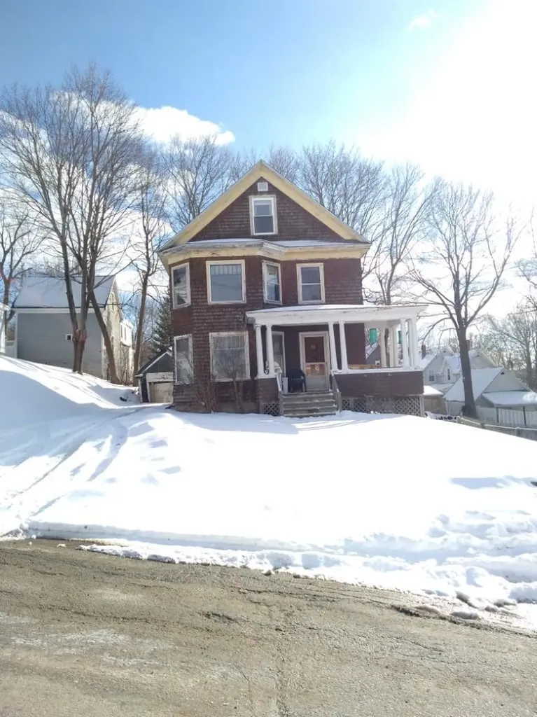 7 Brooks Street Augusta ME 04330