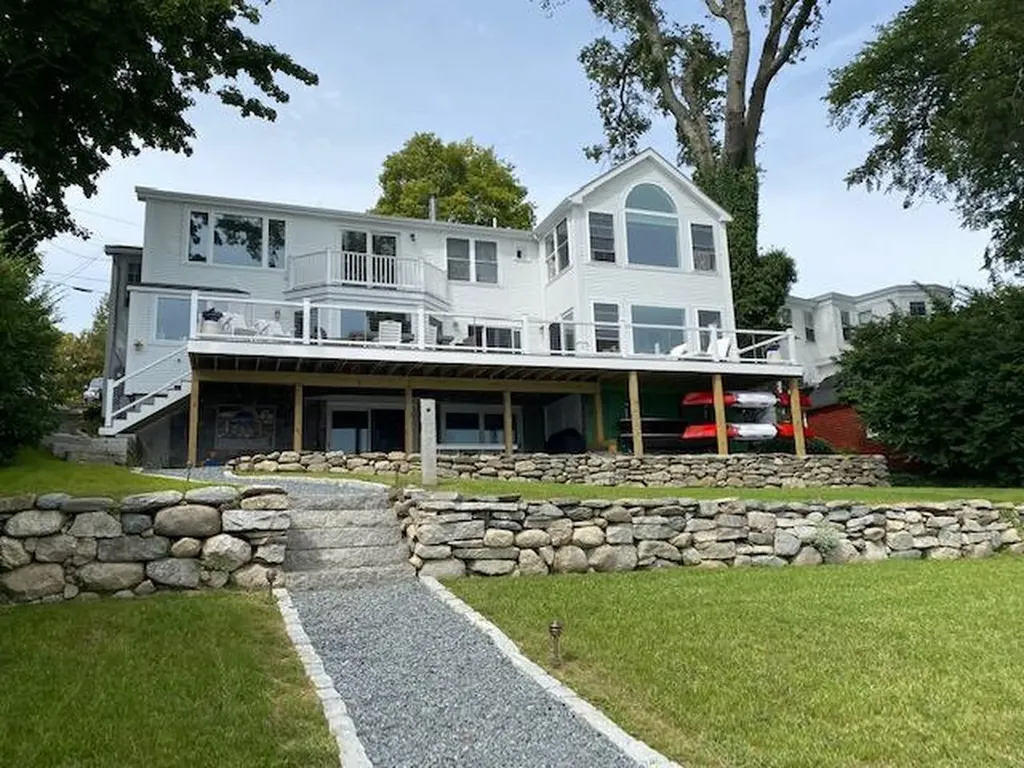 181 Perkins Street Castine ME 04421