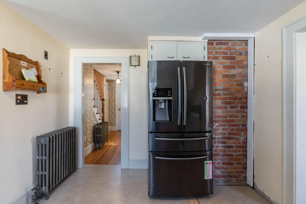 61 Gleckler Road Portland ME 04103