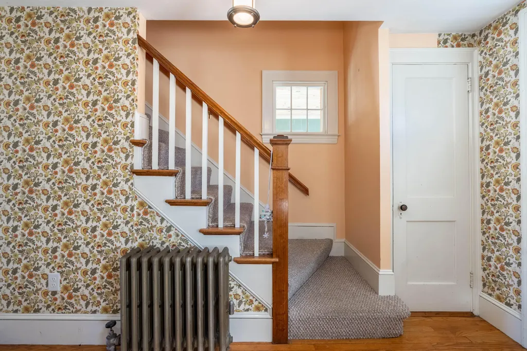 61 Gleckler Road Portland ME 04103