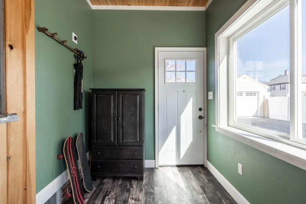 61 Gleckler Road Portland ME 04103