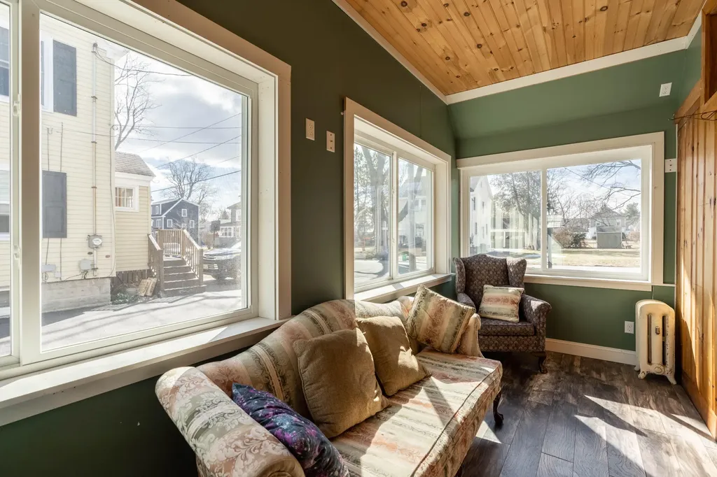 61 Gleckler Road Portland ME 04103