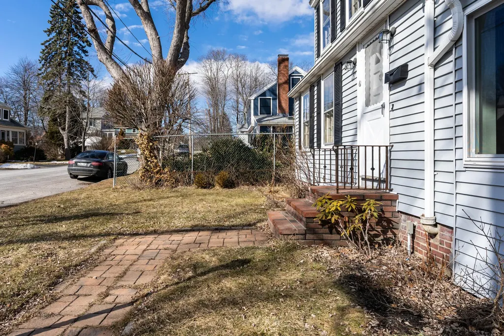 61 Gleckler Road Portland ME 04103