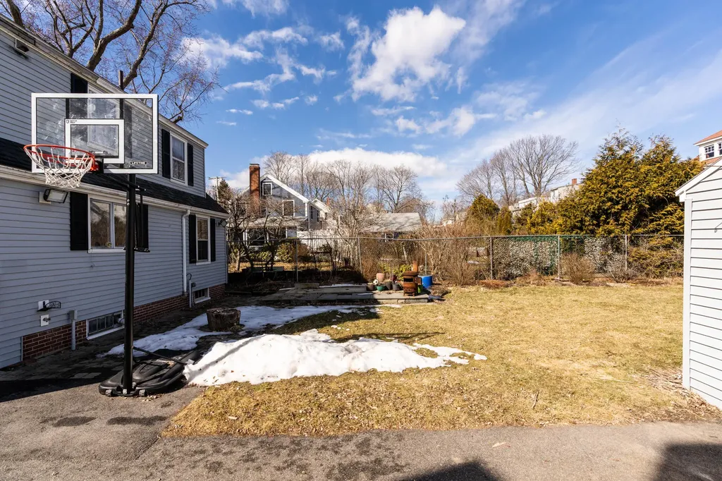 61 Gleckler Road Portland ME 04103