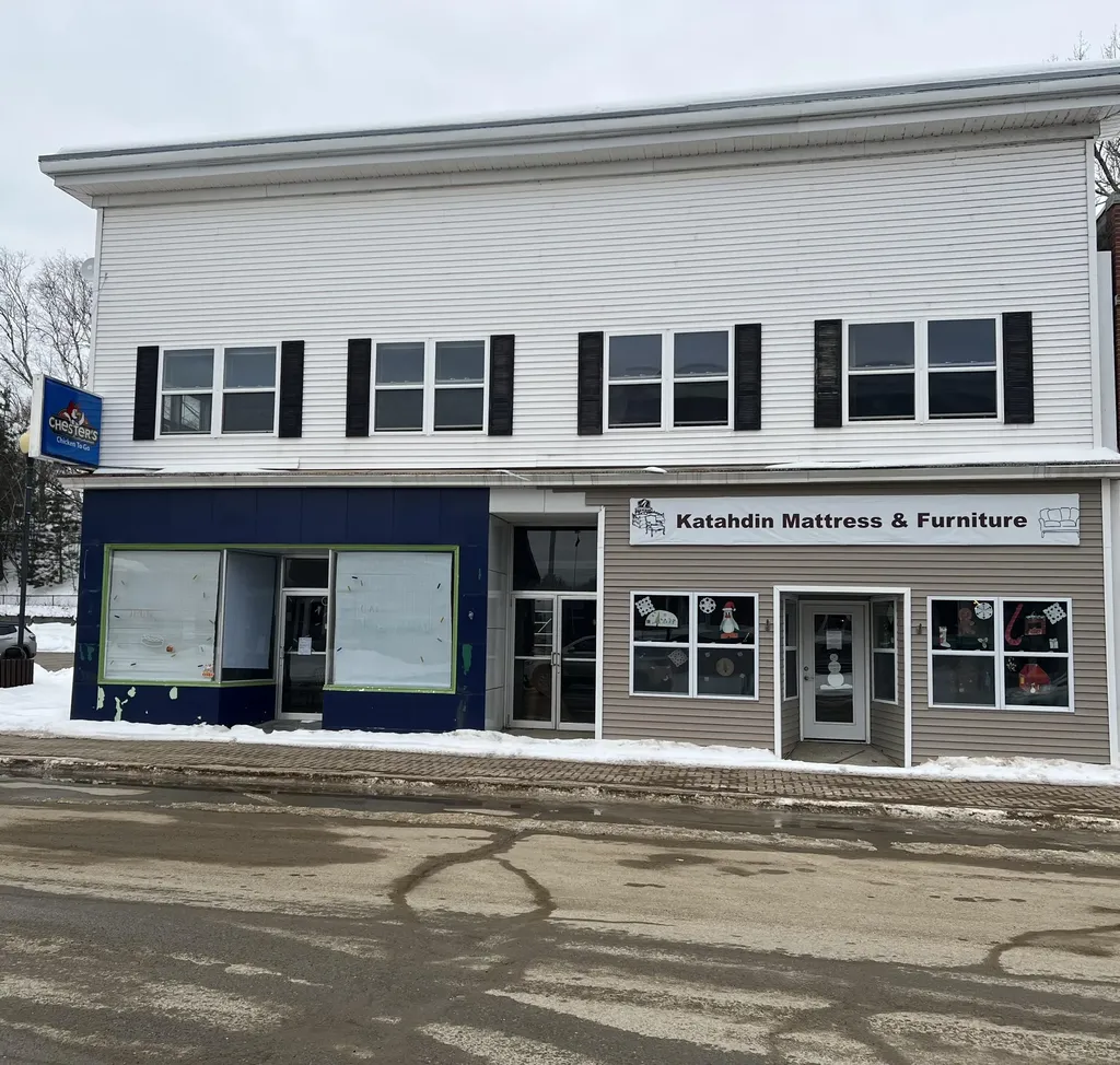 196 Penobscot Avenue Millinocket ME 04462