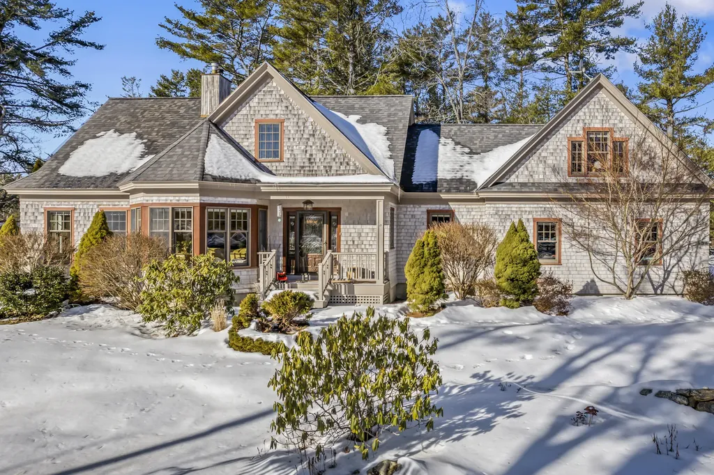 33 Everett Dow Drive Woolwich ME 04579