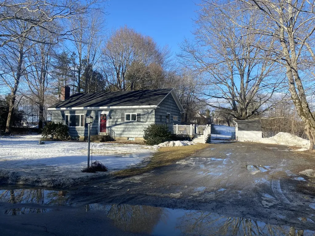 36 Back Meadow Road Damariscotta ME 04543